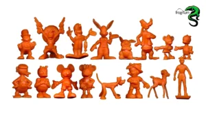 figuras naranjas de plástico de personajes de disney lanzadas por fanta
